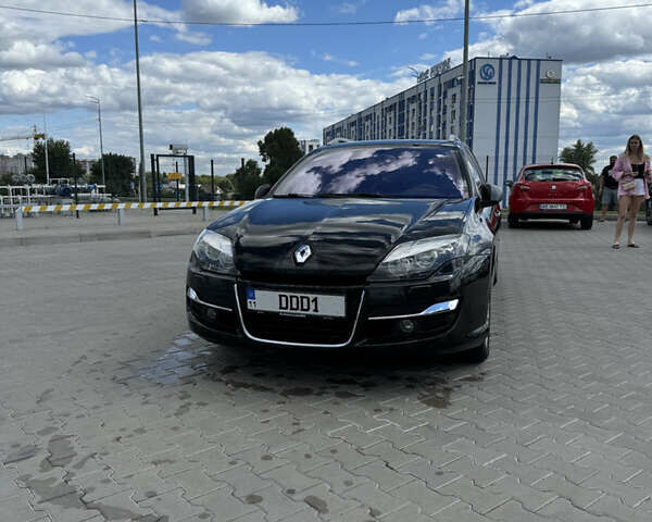 Рено Лагуна 2013 в Киеве на Automoto.ua Черный Рено Лагуна, объемом двигателя 2 л и пробегом 370 тыс. км за 8700 $, фото 1 на Automoto.ua