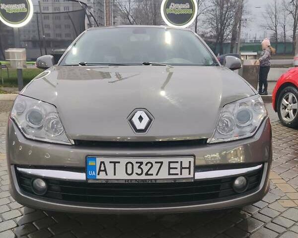 Коричневый Рено Лагуна, объемом двигателя 1.5 л и пробегом 196 тыс. км за 7000 $, фото 1 на Automoto.ua