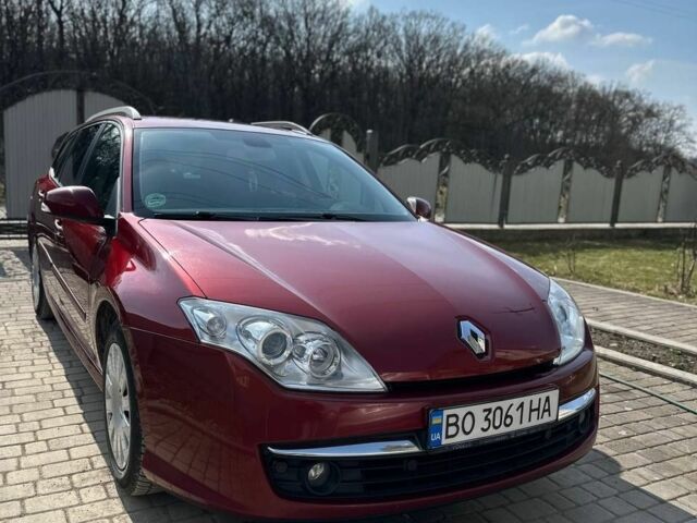 Красный Рено Лагуна, объемом двигателя 0 л и пробегом 277 тыс. км за 6700 $, фото 1 на Automoto.ua