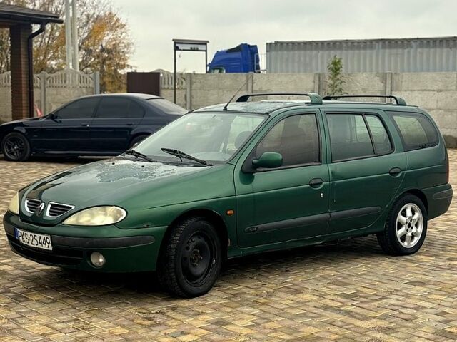 Рено Лагуна, объемом двигателя 1.9 л и пробегом 350 тыс. км за 1499 $, фото 1 на Automoto.ua