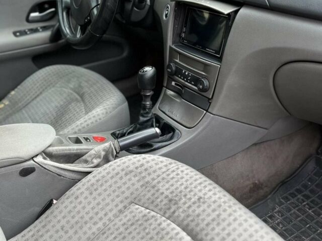 Рено Лагуна, об'ємом двигуна 1.9 л та пробігом 292 тис. км за 4200 $, фото 1 на Automoto.ua