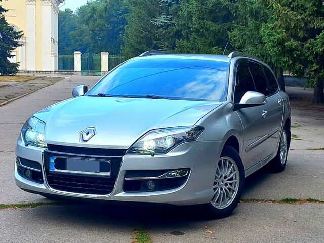 Рено Лагуна, объемом двигателя 1.5 л и пробегом 183 тыс. км за 7800 $, фото 1 на Automoto.ua