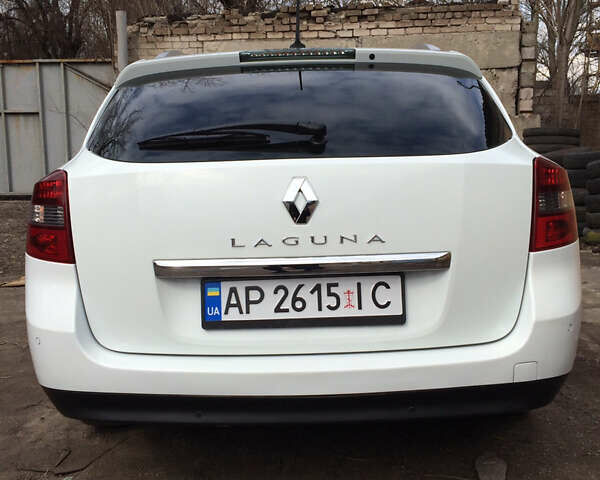 Рено Лагуна, объемом двигателя 1.5 л и пробегом 260 тыс. км за 8000 $, фото 1 на Automoto.ua