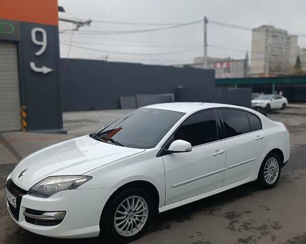 Рено Лагуна, объемом двигателя 1.5 л и пробегом 202 тыс. км за 8300 $, фото 1 на Automoto.ua