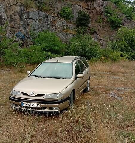 Жовтий Рено Лагуна, об'ємом двигуна 1.8 л та пробігом 271 тис. км за 2500 $, фото 1 на Automoto.ua