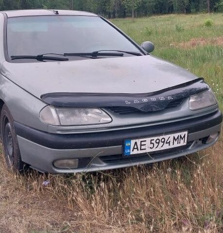 Сірий Рено Лагуна, об'ємом двигуна 2.9 л та пробігом 450 тис. км за 2500 $, фото 1 на Automoto.ua