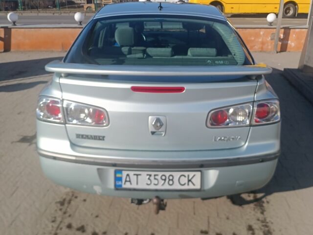 Серый Рено Лагуна, объемом двигателя 2.2 л и пробегом 350 тыс. км за 2300 $, фото 1 на Automoto.ua