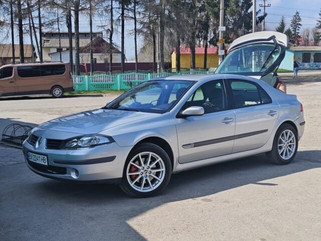 Сірий Рено Лагуна, об'ємом двигуна 2 л та пробігом 155 тис. км за 4682 $, фото 1 на Automoto.ua