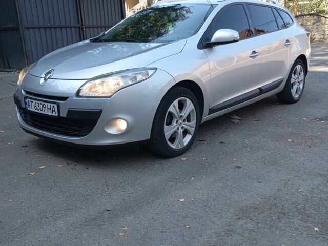 Сірий Рено Лагуна, об'ємом двигуна 1.9 л та пробігом 245 тис. км за 5800 $, фото 1 на Automoto.ua
