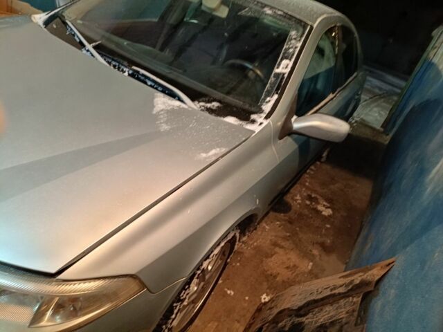 Серый Рено Лагуна, объемом двигателя 1.6 л и пробегом 175 тыс. км за 1500 $, фото 1 на Automoto.ua