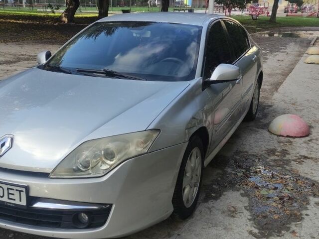 Сірий Рено Лагуна, об'ємом двигуна 1.5 л та пробігом 300 тис. км за 5400 $, фото 1 на Automoto.ua