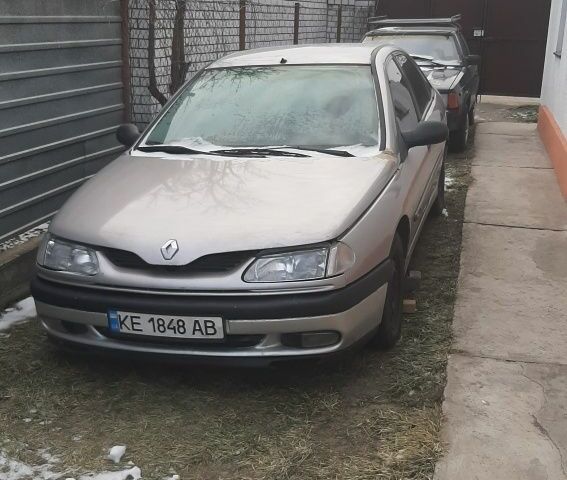 Серый Рено Лагуна, объемом двигателя 2 л и пробегом 2 тыс. км за 1500 $, фото 1 на Automoto.ua