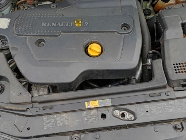 Сірий Рено Лагуна, об'ємом двигуна 1.9 л та пробігом 368 тис. км за 3000 $, фото 1 на Automoto.ua