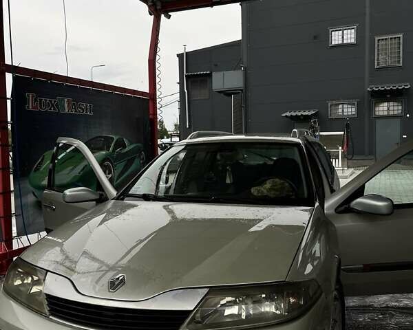 Рено Лагуна 2002 в Стрые на Automoto.ua Серый Рено Лагуна, объемом двигателя 1.78 л и пробегом 311 тыс. км за 2500 $, фото 1 на Automoto.ua