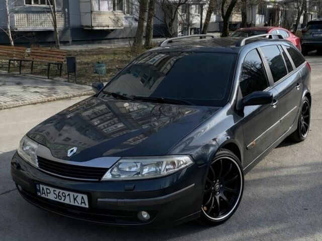 Серый Рено Лагуна, объемом двигателя 2.2 л и пробегом 220 тыс. км за 3799 $, фото 1 на Automoto.ua