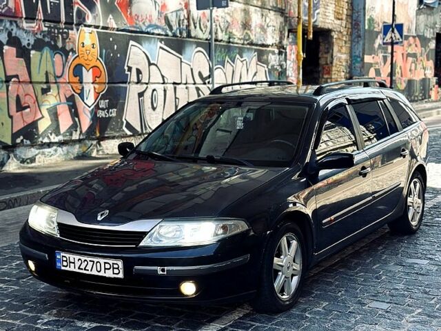 Серый Рено Лагуна, объемом двигателя 1.9 л и пробегом 300 тыс. км за 3000 $, фото 1 на Automoto.ua