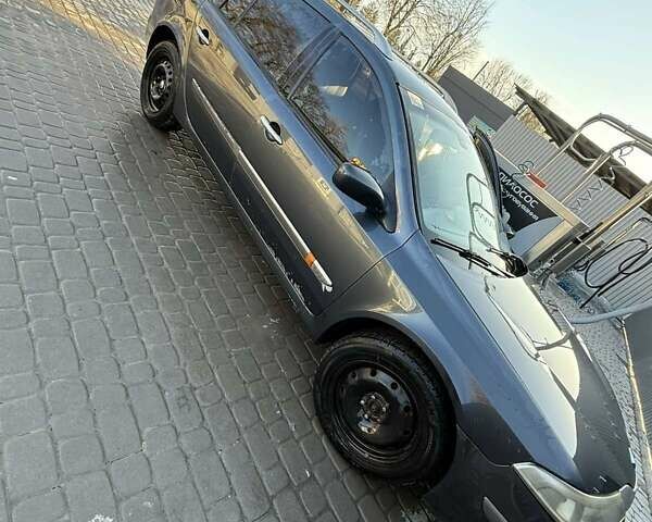 Серый Рено Лагуна, объемом двигателя 1.9 л и пробегом 519 тыс. км за 4250 $, фото 1 на Automoto.ua