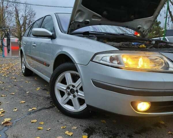 Серый Рено Лагуна, объемом двигателя 1.9 л и пробегом 221 тыс. км за 1700 $, фото 1 на Automoto.ua