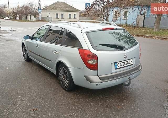 Серый Рено Лагуна, объемом двигателя 2 л и пробегом 374 тыс. км за 2900 $, фото 1 на Automoto.ua