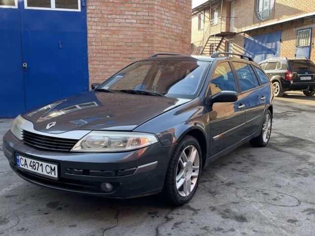 Серый Рено Лагуна, объемом двигателя 2.2 л и пробегом 330 тыс. км за 3500 $, фото 1 на Automoto.ua