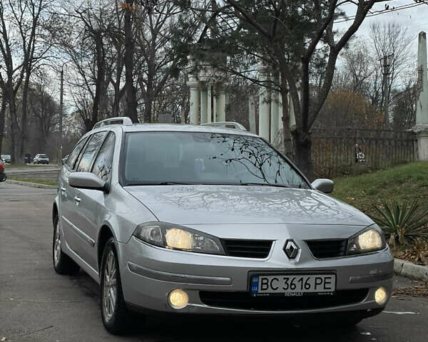 Серый Рено Лагуна, объемом двигателя 2 л и пробегом 199 тыс. км за 4550 $, фото 1 на Automoto.ua