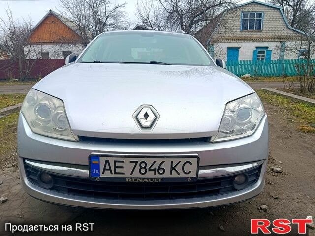 Серый Рено Лагуна, объемом двигателя 2 л и пробегом 251 тыс. км за 5800 $, фото 1 на Automoto.ua