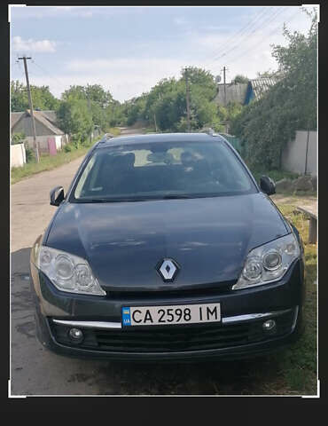 Серый Рено Лагуна, объемом двигателя 2 л и пробегом 211 тыс. км за 5500 $, фото 1 на Automoto.ua