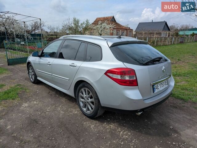 Серый Рено Лагуна, объемом двигателя 2 л и пробегом 260 тыс. км за 6000 $, фото 1 на Automoto.ua