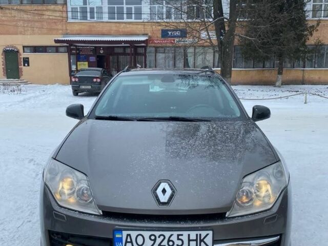 Серый Рено Лагуна, объемом двигателя 1.5 л и пробегом 300 тыс. км за 5699 $, фото 1 на Automoto.ua