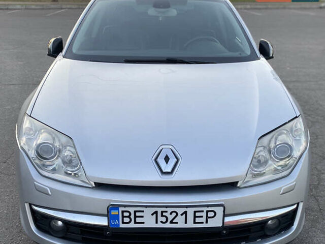 Сірий Рено Лагуна, об'ємом двигуна 2 л та пробігом 272 тис. км за 6200 $, фото 1 на Automoto.ua