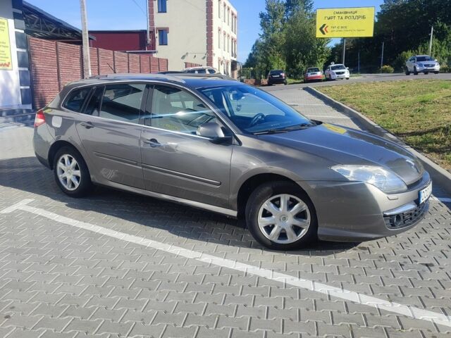 Серый Рено Лагуна, объемом двигателя 0 л и пробегом 300 тыс. км за 2450 $, фото 1 на Automoto.ua