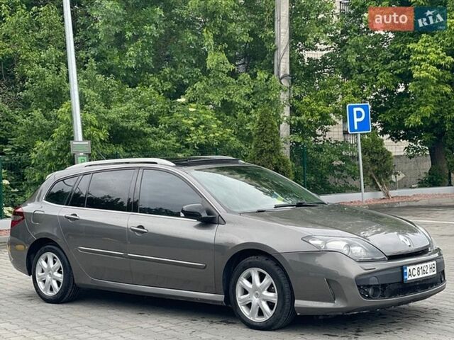 Серый Рено Лагуна, объемом двигателя 2 л и пробегом 316 тыс. км за 5950 $, фото 1 на Automoto.ua