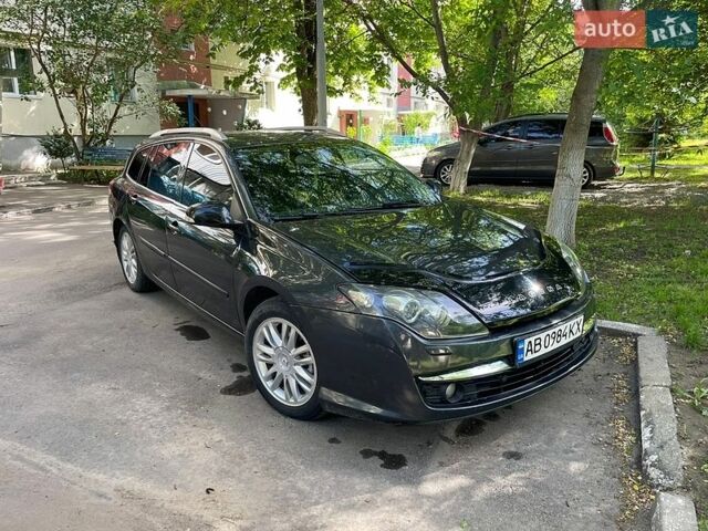Серый Рено Лагуна, объемом двигателя 2 л и пробегом 302 тыс. км за 5250 $, фото 1 на Automoto.ua