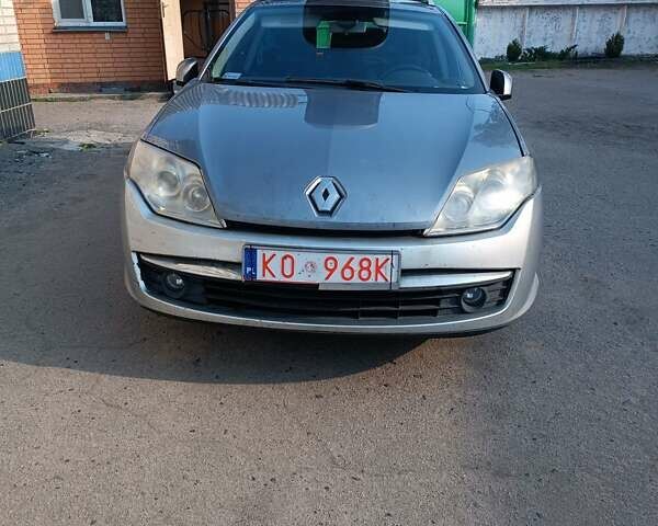 Серый Рено Лагуна, объемом двигателя 1.5 л и пробегом 150 тыс. км за 7500 $, фото 1 на Automoto.ua