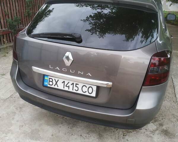 Серый Рено Лагуна, объемом двигателя 1.5 л и пробегом 262 тыс. км за 7000 $, фото 1 на Automoto.ua