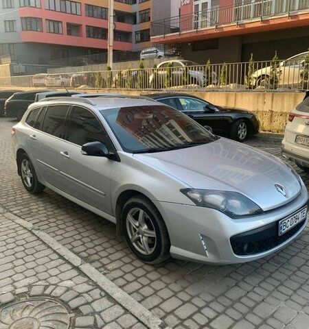 Серый Рено Лагуна, объемом двигателя 2 л и пробегом 311 тыс. км за 5200 $, фото 1 на Automoto.ua