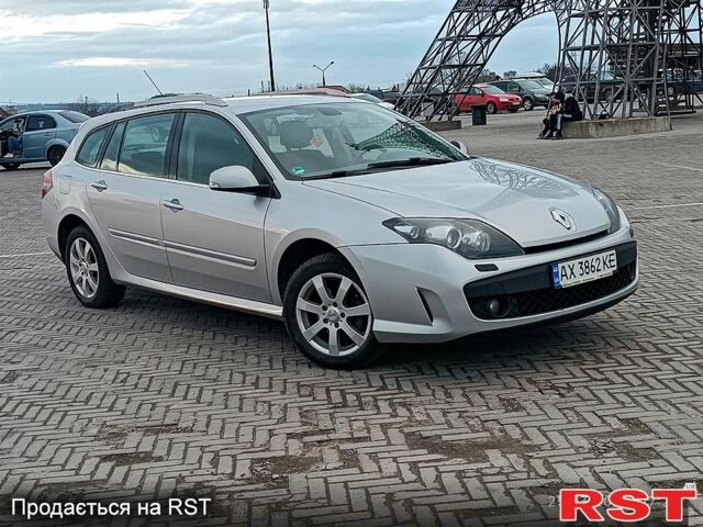 Серый Рено Лагуна, объемом двигателя 1.5 л и пробегом 290 тыс. км за 6400 $, фото 1 на Automoto.ua