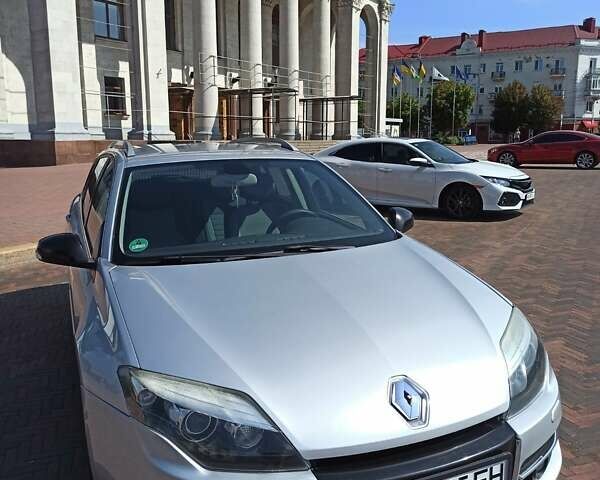 Серый Рено Лагуна, объемом двигателя 2 л и пробегом 299 тыс. км за 8500 $, фото 1 на Automoto.ua