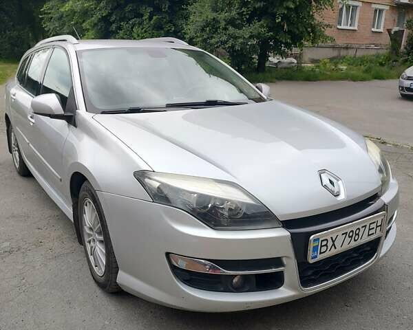 Серый Рено Лагуна, объемом двигателя 1.5 л и пробегом 240 тыс. км за 7000 $, фото 1 на Automoto.ua