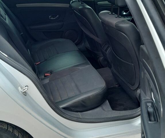 Серый Рено Лагуна, объемом двигателя 2 л и пробегом 265 тыс. км за 7000 $, фото 1 на Automoto.ua