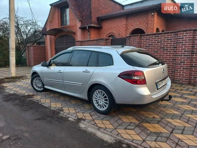 Серый Рено Лагуна, объемом двигателя 1.5 л и пробегом 173 тыс. км за 7500 $, фото 1 на Automoto.ua