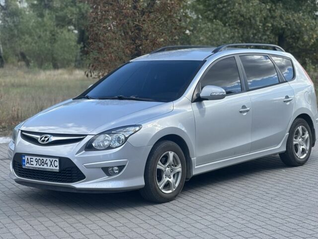 Серый Рено Лагуна, объемом двигателя 2 л и пробегом 279 тыс. км за 7500 $, фото 1 на Automoto.ua
