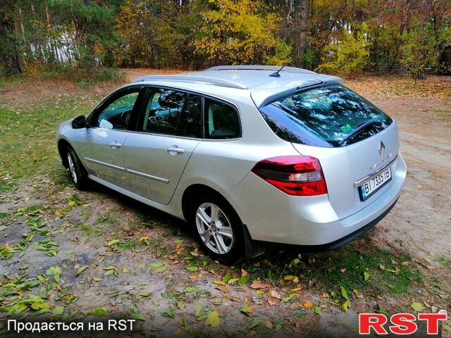 Сірий Рено Лагуна, об'ємом двигуна 1.5 л та пробігом 195 тис. км за 8100 $, фото 1 на Automoto.ua