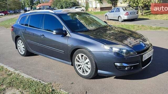 Серый Рено Лагуна, объемом двигателя 2 л и пробегом 300 тыс. км за 7900 $, фото 1 на Automoto.ua