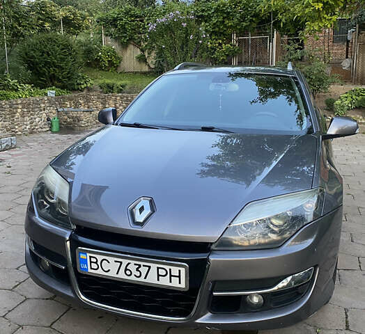 Серый Рено Лагуна, объемом двигателя 1.46 л и пробегом 299 тыс. км за 7200 $, фото 1 на Automoto.ua