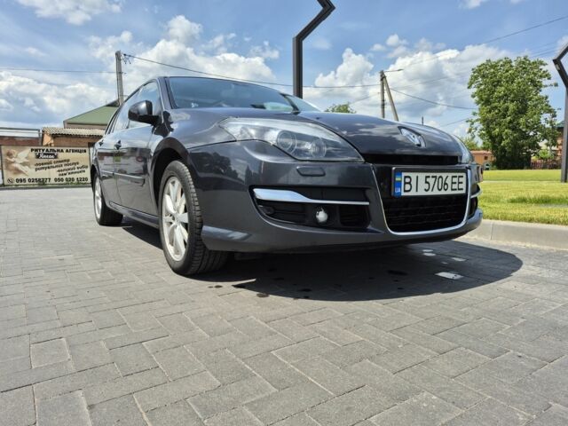 Сірий Рено Лагуна, об'ємом двигуна 2 л та пробігом 310 тис. км за 7000 $, фото 1 на Automoto.ua