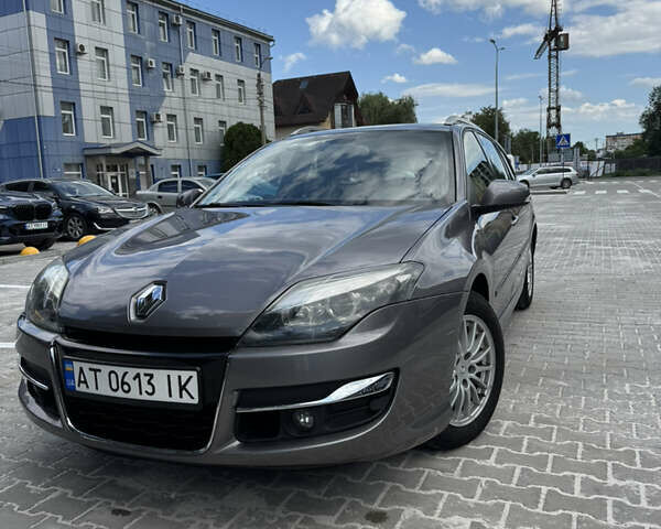 Сірий Рено Лагуна, об'ємом двигуна 1.46 л та пробігом 195 тис. км за 7200 $, фото 1 на Automoto.ua