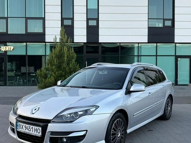 Сірий Рено Лагуна, об'ємом двигуна 2 л та пробігом 232 тис. км за 7500 $, фото 1 на Automoto.ua