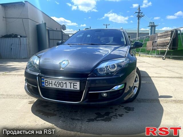 Серый Рено Лагуна, объемом двигателя 2 л и пробегом 210 тыс. км за 8000 $, фото 1 на Automoto.ua