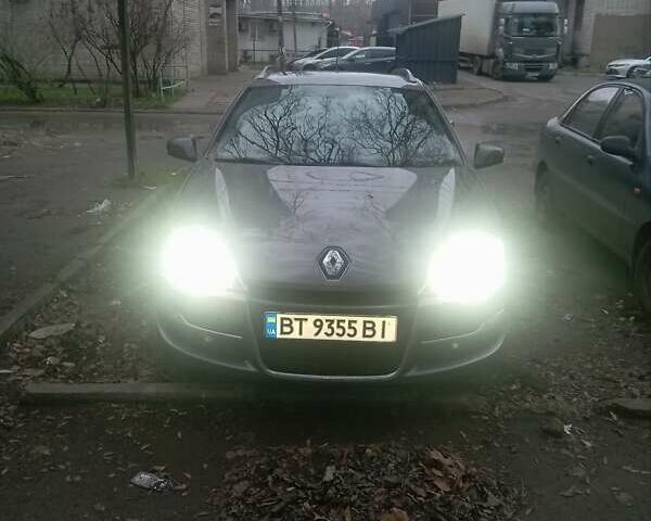 Серый Рено Лагуна, объемом двигателя 1.5 л и пробегом 272 тыс. км за 8000 $, фото 1 на Automoto.ua